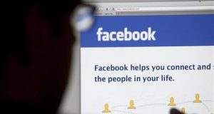 Facebook: Σχεδόν 9 στους 10 είναι συνδεδεμένοι με τουλάχιστον μια…