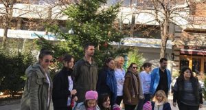 Αγρίνιο: Το εναλλακτικό δέντρο, από ανακυκλώσιμα υλικά της Ακτίνας Εθελοντισμού…