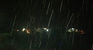 Χιονίζει αυτή την ώρα στην Κατούνα Αιτωλοακαρνανίας (Φωτογραφίες)