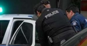 Αγρίνιο: Επεισοδιακή σύλληψη 48χρονου, για ναρκωτικά και όπλο