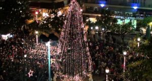Δήμος Αγρινίου: Συνέντευξη τύπου για την παρουσίαση των Χριστουγεννιάτικων εκδηλώσεων