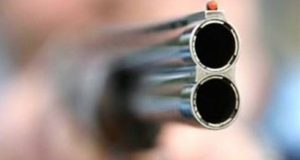 Παναιτώλιο Αγρινίου: Άσκοποι πυροβολισμοί από άνδρα περίπου 40 ετών