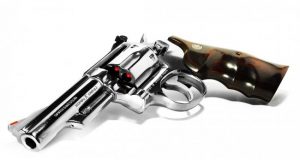 Ναύπακτος: Ανεύρεση πυροβόλου όπλου τύπου περιστρόφου