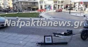 Ναύπακτος: Τροχαίο ατύχημα χωρίς τραυματισμό στην πλατεία Πια