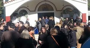 Ράγισαν καρδιές στην κηδεία του Επαμεινώνδα, γιου του Θανάση Κατερινόπουλου