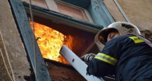 Δύο φωτιές σε οικήματα σε Μεσολόγγι και Αιτωλικό