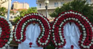 Αγρίνιο: Στεφάνια στη μνήμη των 120 ηρώων
