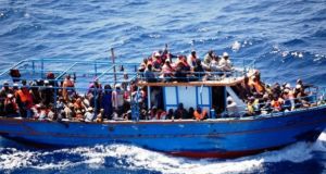 Νέα τραγωδία στη Μεσόγειο – Δεκάδες μετανάστες έχασαν τη ζωή…