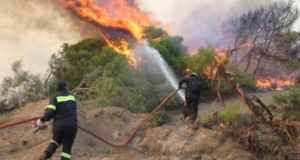 Φωτιά στους Αμοριανούς Βάλτου – Μεγάλη η κινητοποίηση των Αρχών