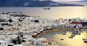 Politico: Η Μύκονος δεν είναι Ελλάδα – Είναι νησί του…