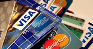 Μεσολόγγι: 24χρονος ψώνιζε με τις πιστωτικές κάρτες 67χρονου