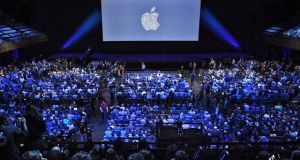 Μπελάδες για την Apple – Καταγγελίες για απάνθρωπες συνθήκες εργασίας,…