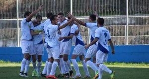 Football League 2: Μεγάλη εκτός έδρας νίκη με 1-3 για…