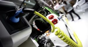 Οι Βρυξέλλες θέλουν μια «Airbus μπαταριών» για ηλεκτρικά οχήματα!