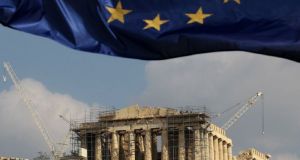 Fox News: Η Ελλάδα αλλάζει κατεύθυνση μετά την κρίση χρέους