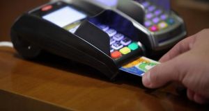 Τα POS βοηθούν χωρικούς να περάσουν σε μια νέα εποχή