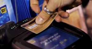 Νανοτεχνολογία: Η μικρότερη ευχετήρια κάρτα στον κόσμο (Φωτό)