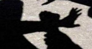 Συλλήψεις σε Αγρίνιο και Κουβαρά για ενδοοικογενειακή βία