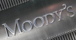 Moody’s: «Η στενή επιτήρηση της Ελλάδας εγγυάται τις μεταρρυθμίσεις»