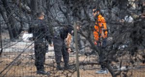 Φωτιές στην Αττική: Στους 95 οι νεκροί – Κατέληξε εγκαυματίας…