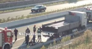 Ιόνια οδός-Ναύπακτος: Φορτηγό παραλίγο να πιάσει φωτιά – Άμεση επέμβαση…