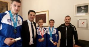 Δημαρχείο Αγρινίου: Συνάντηση Γ. Παπαναστασίου με αθλητές Kick Boxing (Φωτό)