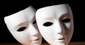 Ένωση Αγρινίου: «Όταν πέφτουν οι μάσκες»
