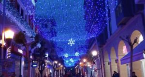 Αγρίνιο: Ο φετινός Χριστουγεννιάτικος διάκοσμος «κλέβει» τις εντυπώσεις! (Φωτό)