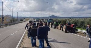 Αιτωλοακαρνανία: Στο Χαλίκι συγκεντρώθηκαν οι αγρότες (Φωτό)
