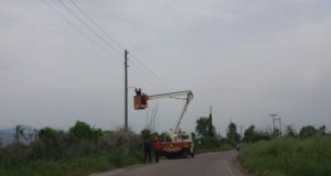 Αγρίνιο: Συντηρήσεις στο Δημοτικό φωτισμό της περιοχής των Καλυβίων