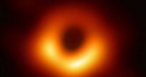 Η NASA έδωσε την πρώτη φωτογραφία μαύρης τρύπας «τέρας» στο…
