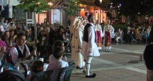 Αγρίνιο: Το πρόγραμμα λαϊκής γιορτής στην πλατεία Χατζοπούλου