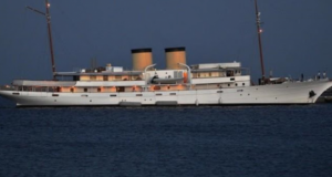 Το πλοίο TALITHA στον κόλπο της Παλαίρου