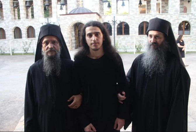 Νέος μοναχός στο Τρίκορφο Φωκίδος - AgrinioTimes.gr