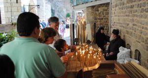 Ι.Ν. Αγίας Τριάδος: Η Παναγία η Προυσιώτισσα σώζει το Αγρίνιο