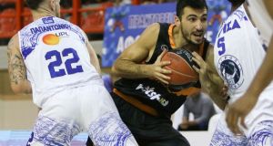 Basket League: Ο Προμηθέας Πατρών κυριάρχησε στην Λάρισα