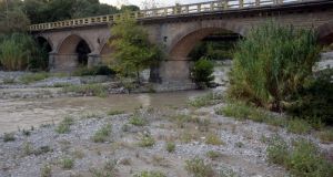 Γέφυρα Αβόρανης: Ήδη η πρώτη καμάρα ενισχύθηκε (Φωτό)