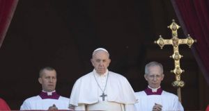 Πάπας Φραγκίσκος σε Οικογένειες: Αφήστε το κινητό και το chatting…