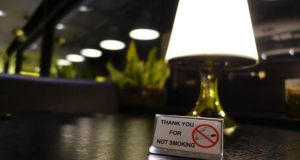 Προειδοποιεί η Εθνική Αρχή Διαφάνειας για τις λέσχες καπνιστών: Καινοφανές…
