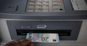 Αγρίνιο: Έκλεψε τραπεζική κάρτα με το ΡΙΝ και άδειασε τον…