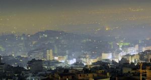 «Κίτρινη κάρτα» της Κομισιόν στην Ελλάδα για την ατμοσφαιρική ρύπανση