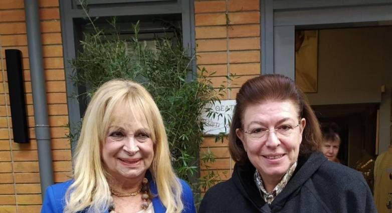 xrimatodotisi politismos