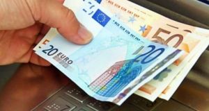 Επίδομα 524 ευρώ: Έως την Τετάρτη η καταβολή για τις…