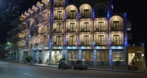 Π.Δ.Ε. – Ανοιχτά ξενοδοχεία: Premier Agrinio Heart Hotel και Astir…