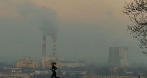 Απαγόρευση Κυκλοφορίας: Μείωση της ατμοσφαιρικής ρύπανσης στην Ευρώπη