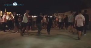 Ναύπακτος: Θύμιζε κανονικό Σαββατόβραδο το λιμάνι – Mέχρι χορό έστησαν…