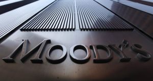 Moody’s: «Καμπανάκι» για νέα κόκκινα δάνεια