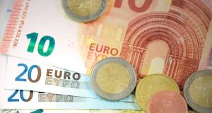 Έρχονται δάνεια έως 25.000 ευρώ ακόμα και από… εταιρείες κινητής…