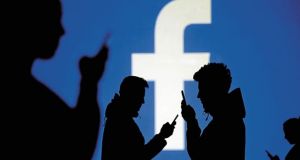 Facebook: Επιτρέπει τη μαζική διαγραφή παλιών post