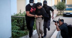 Επίθεση με βιτριόλι: Η 35χρονη συνεργάζεται με τις Αρχές –…